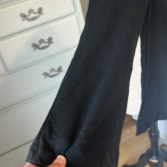 Black Yoga Pants Pink Leopard Print Foldover Waistband Flare Leg New - Picture 5 of 7